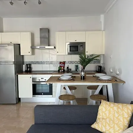 El Toston Lighthhouse. 30 Metros De La Playa Appartement Cotillo